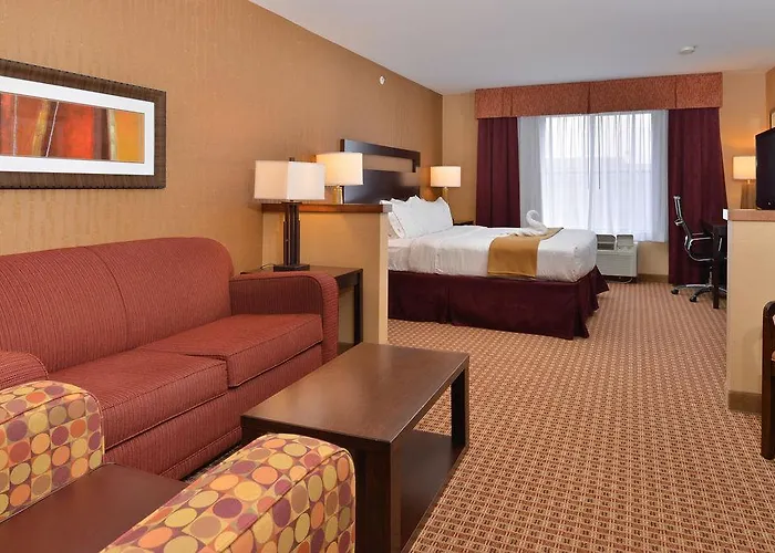 Hotel Express & By Ihg 2*