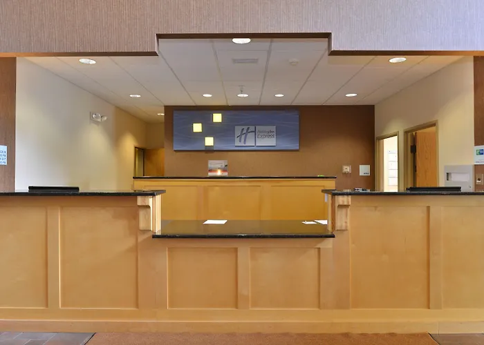 Express & By Ihg Gillette