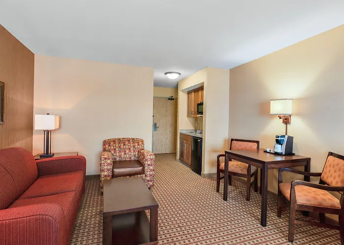 Hotel Express & By Ihg Gillette