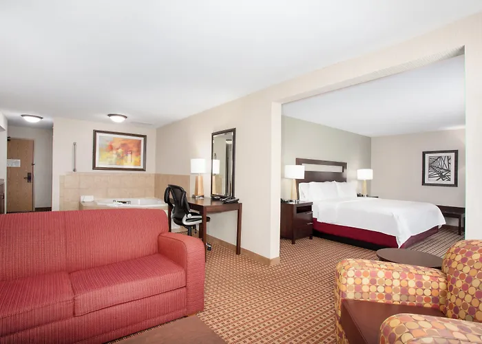 Hotel Express & By Ihg Gillette
