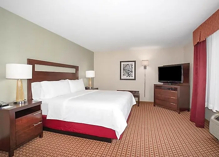 Express & By Ihg